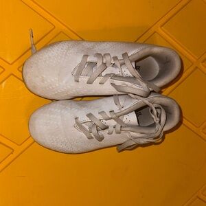 ⚽️ adidas Predator Soccer Cleats | White | Pre-Owned